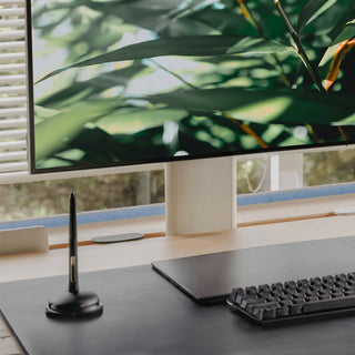 Basalt - Monitor Stand